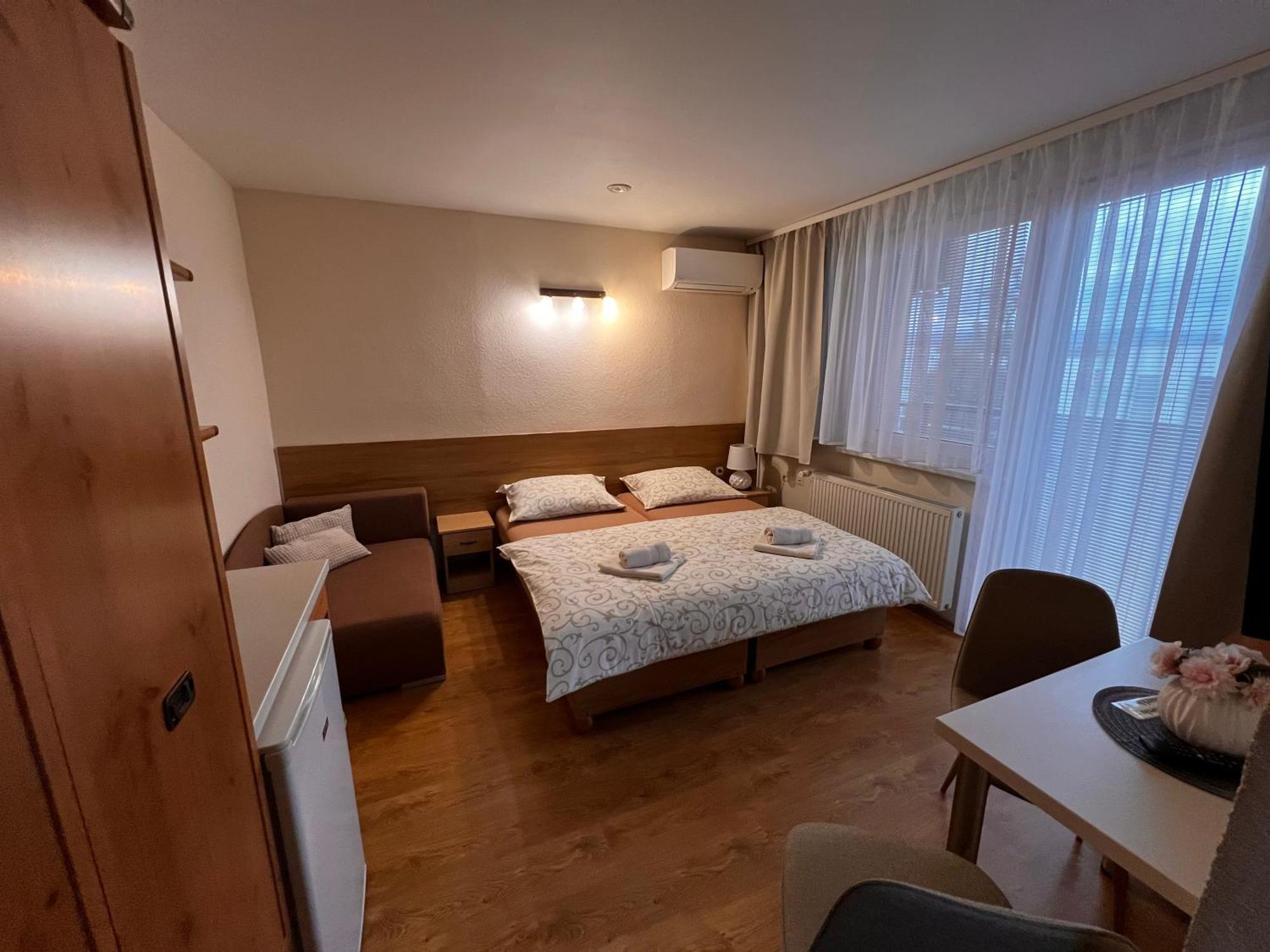 Apartmany Teddy בויניצה מראה חיצוני תמונה